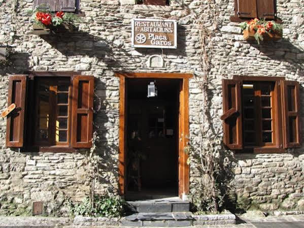 Hotel Hostal Placa Garós Extérieur photo